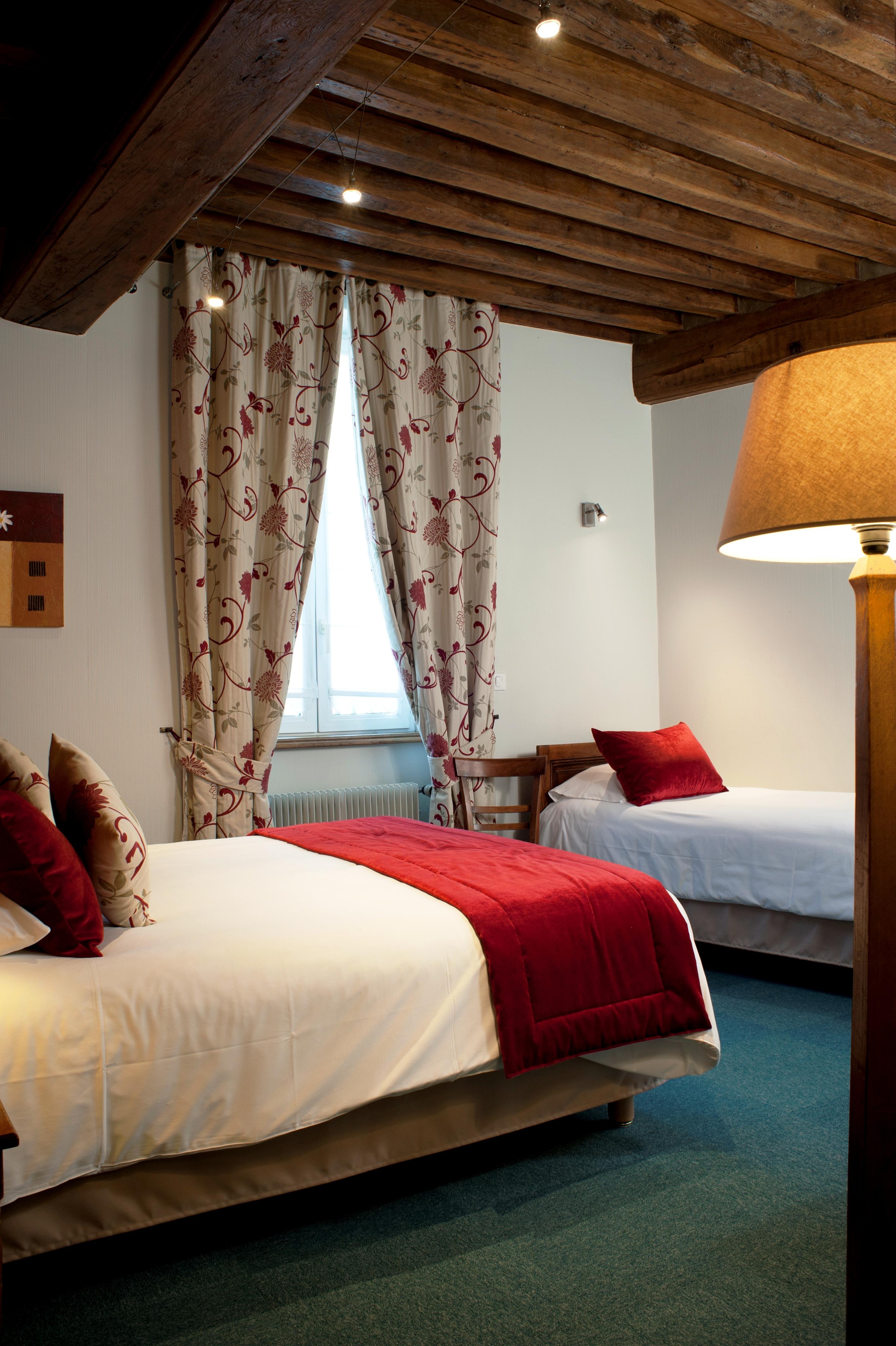 Hotel Wilson - Teritoria Dijon Eksteriør bilde