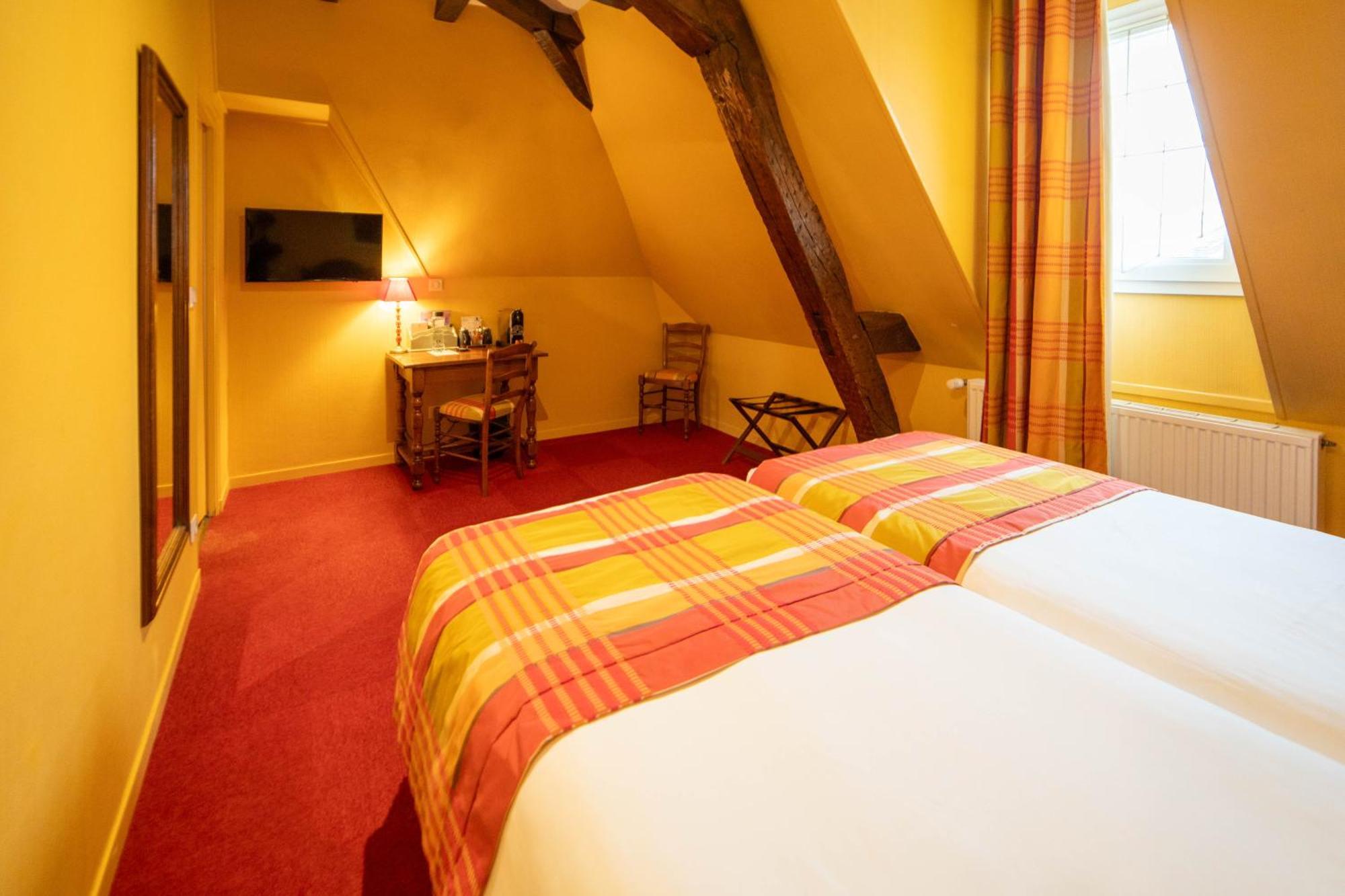 Hotel Wilson - Teritoria Dijon Eksteriør bilde
