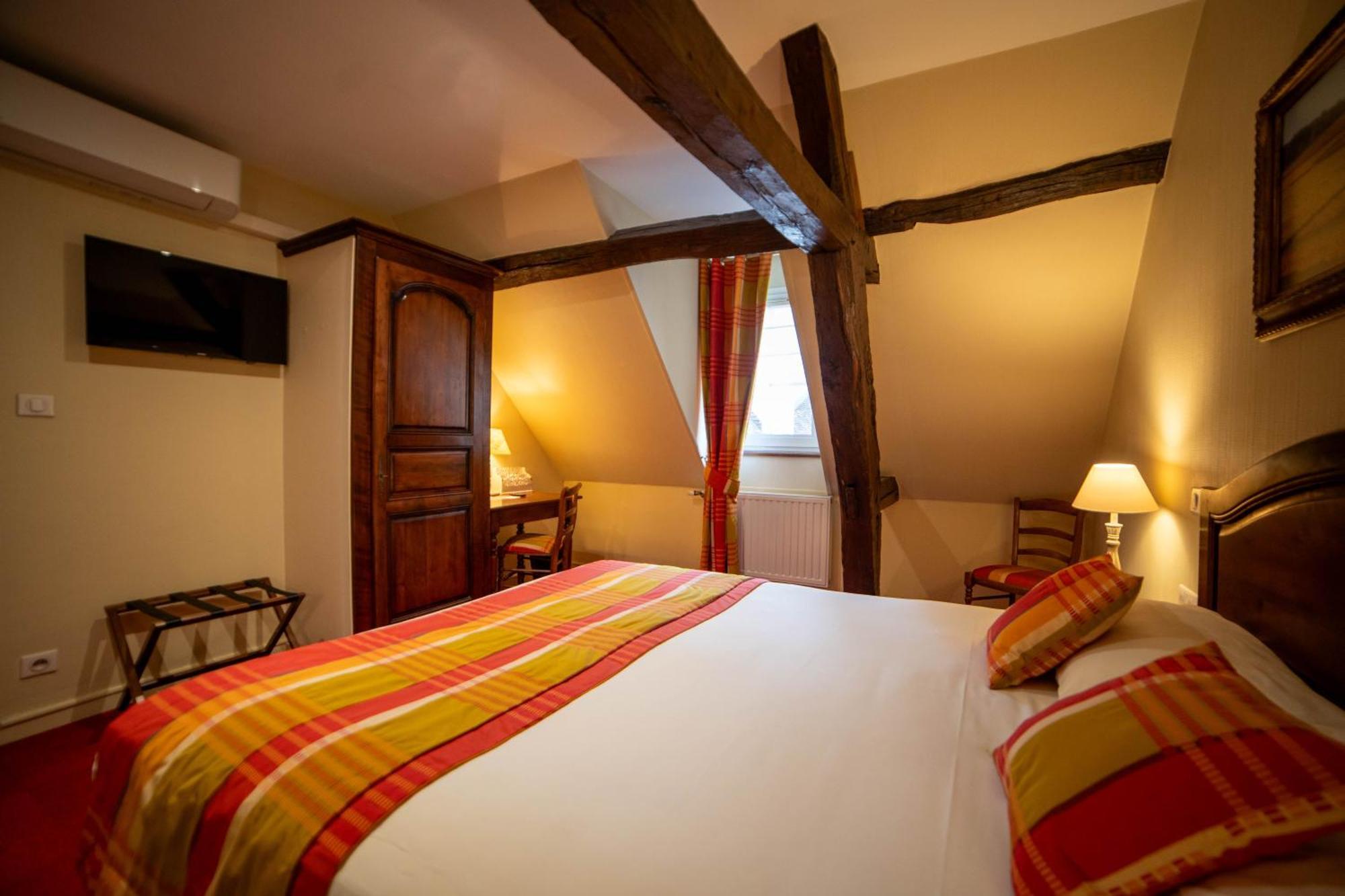Hotel Wilson - Teritoria Dijon Eksteriør bilde