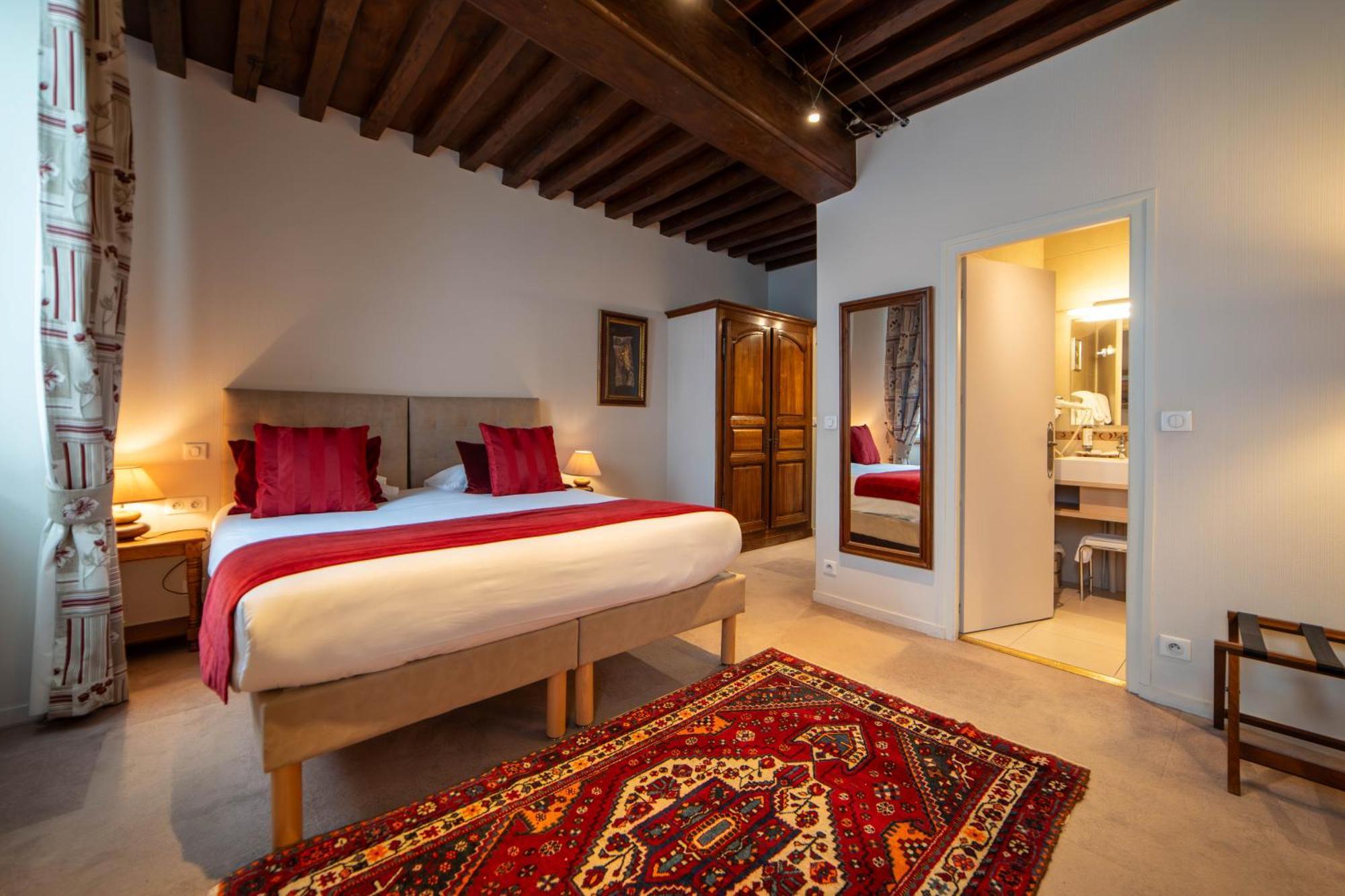 Hotel Wilson - Teritoria Dijon Eksteriør bilde