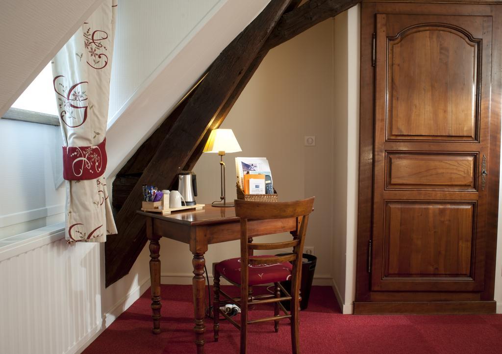 Hotel Wilson - Teritoria Dijon Eksteriør bilde